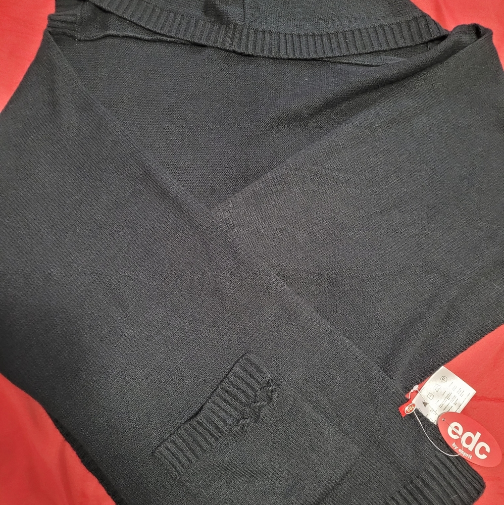 Esprit hooded shawl